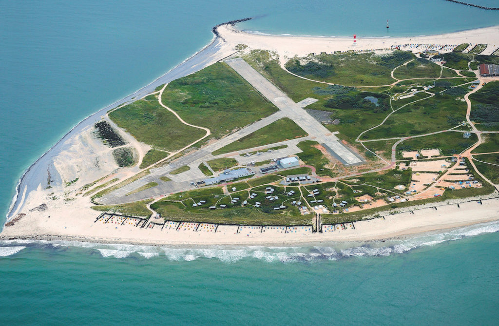 helgoland airfield.jpg