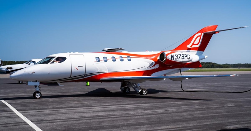 SyberJet SJ30 2 1.jpg